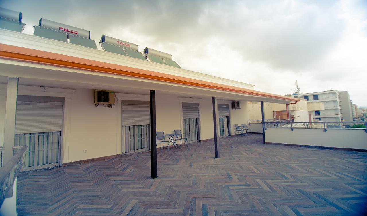 Hotel Lubjana Дуррес Екстер'єр фото