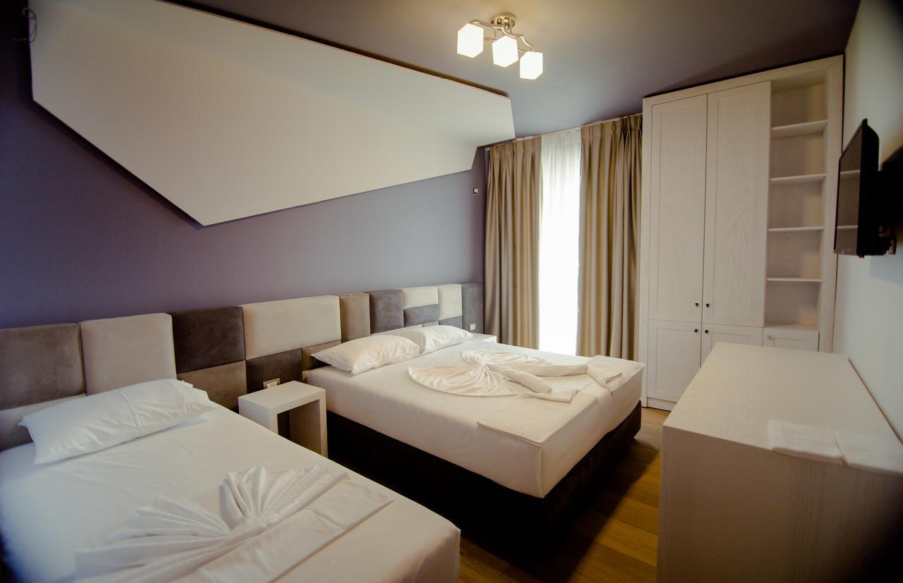 Hotel Lubjana Дуррес Екстер'єр фото